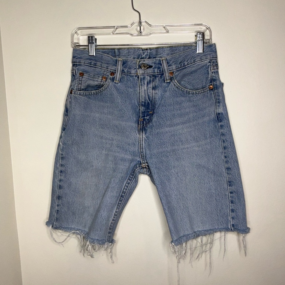 Levi’s Mid Thigh Shorts - Picture 2 of 6